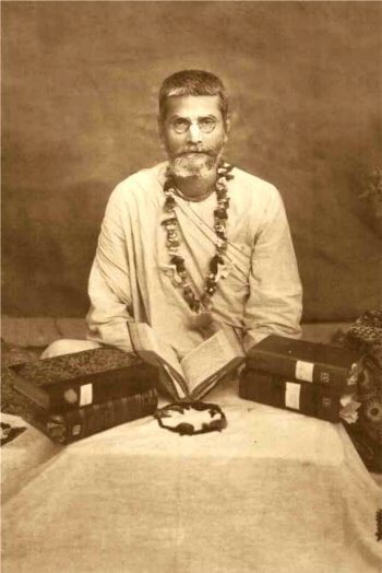 His Divine Grace Srila Bhakti Pragyan Keshav Goswami Maharaj